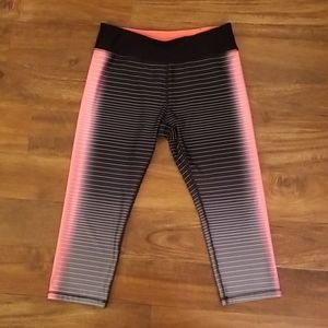 Energy Zone capri tights - Medium
